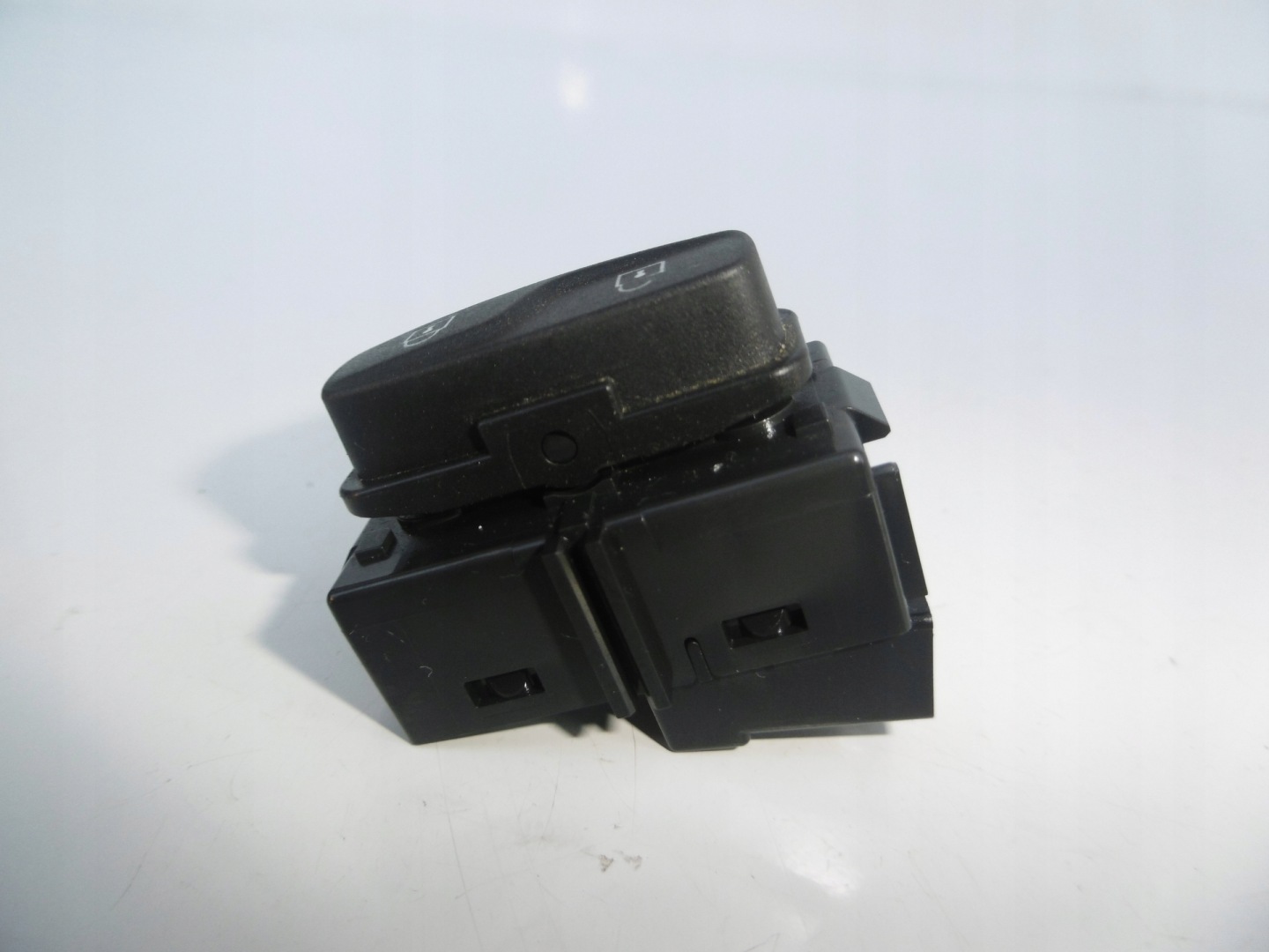 switch button of a lock VOLVO S80 II V70 III