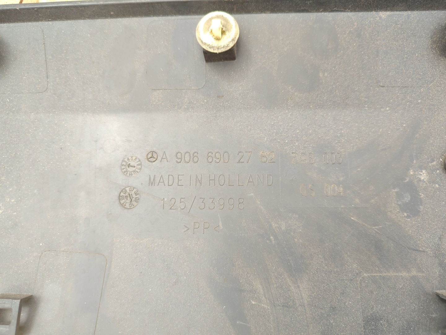 moulding side left MERCEDES SPRINTER W906 A9066902782
