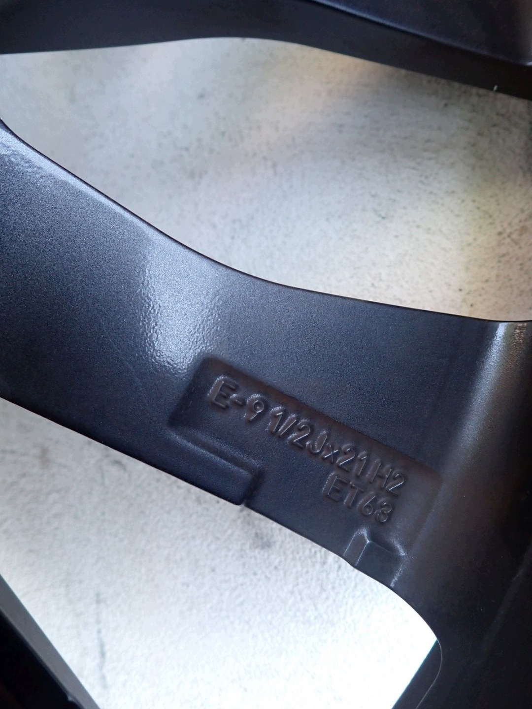 disk hliníkový AUDI A6 85E GHA GH5 E TRON 24- 21'' 9,5J ET63 85E601025S