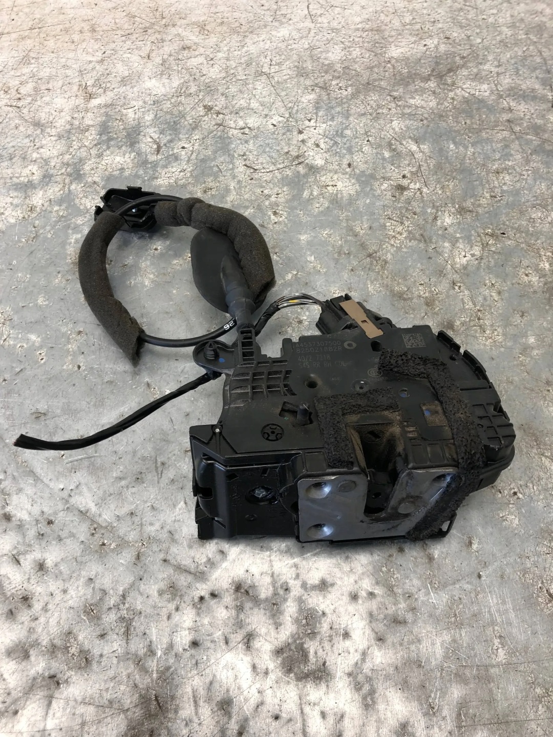 lock door right rear part SMART 453 A4537307500