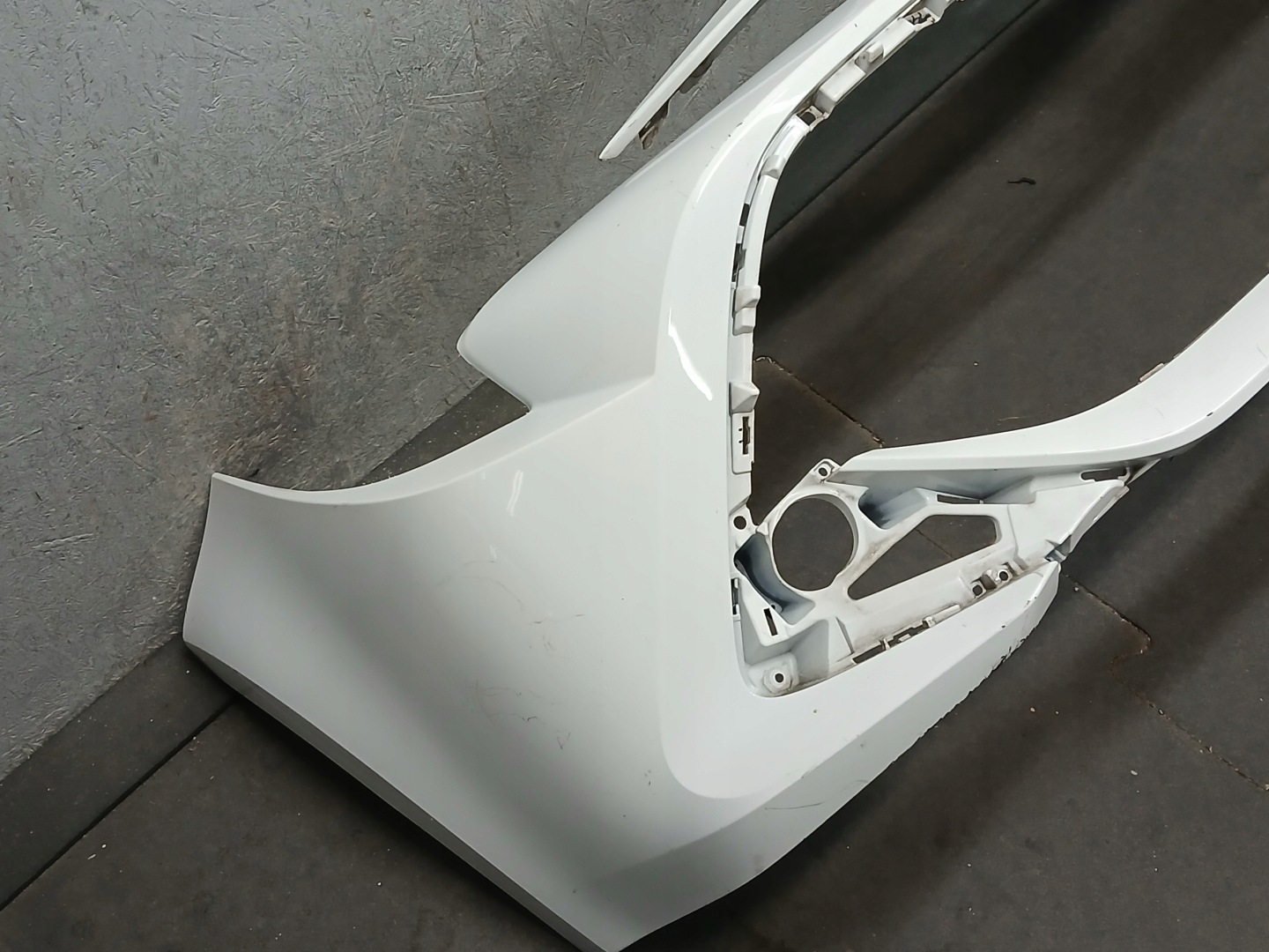 bumper front TOYOTA COROLLA E21 HB KOMBI