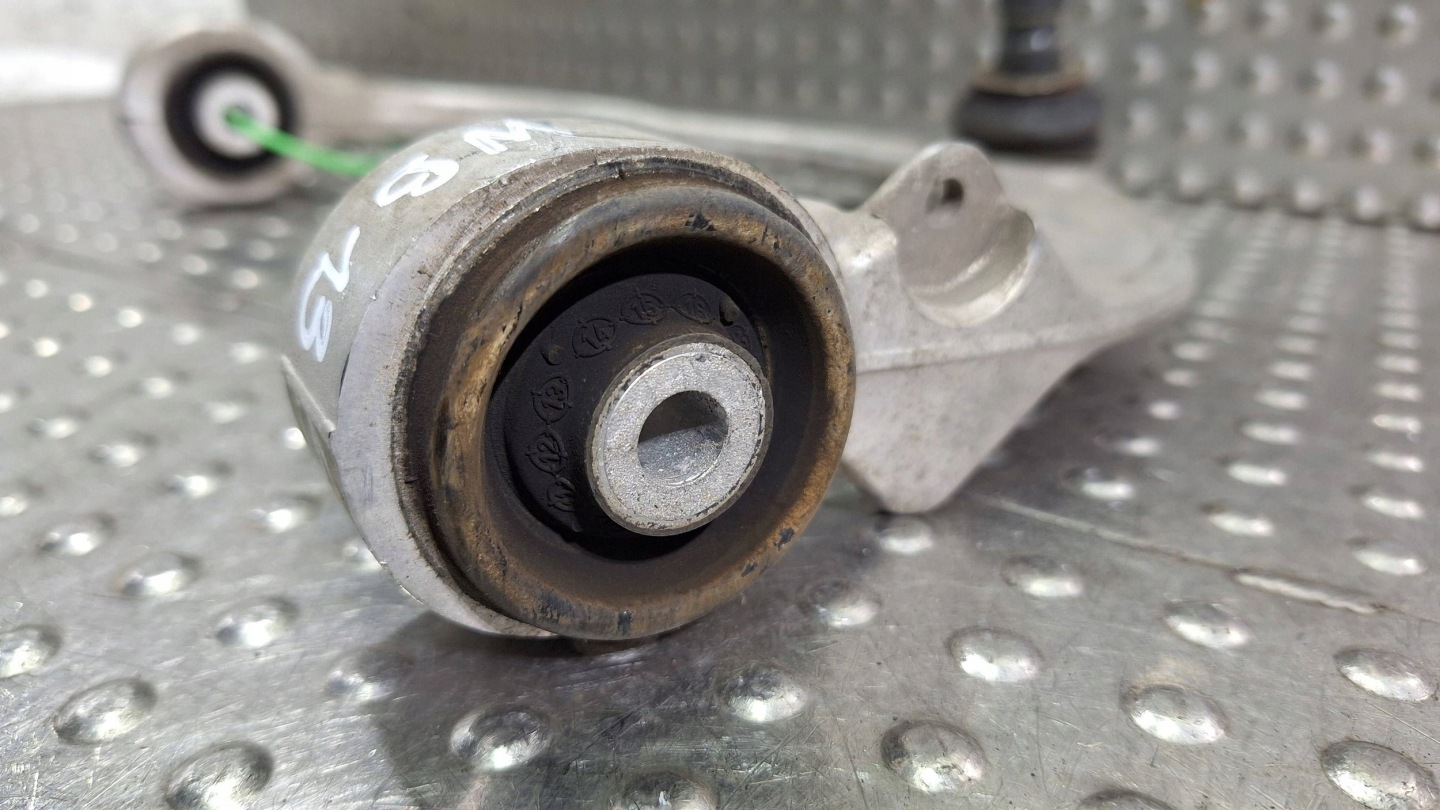 arm right front upper 6776418 BMW X5 E70 X6 E71 F15 F16