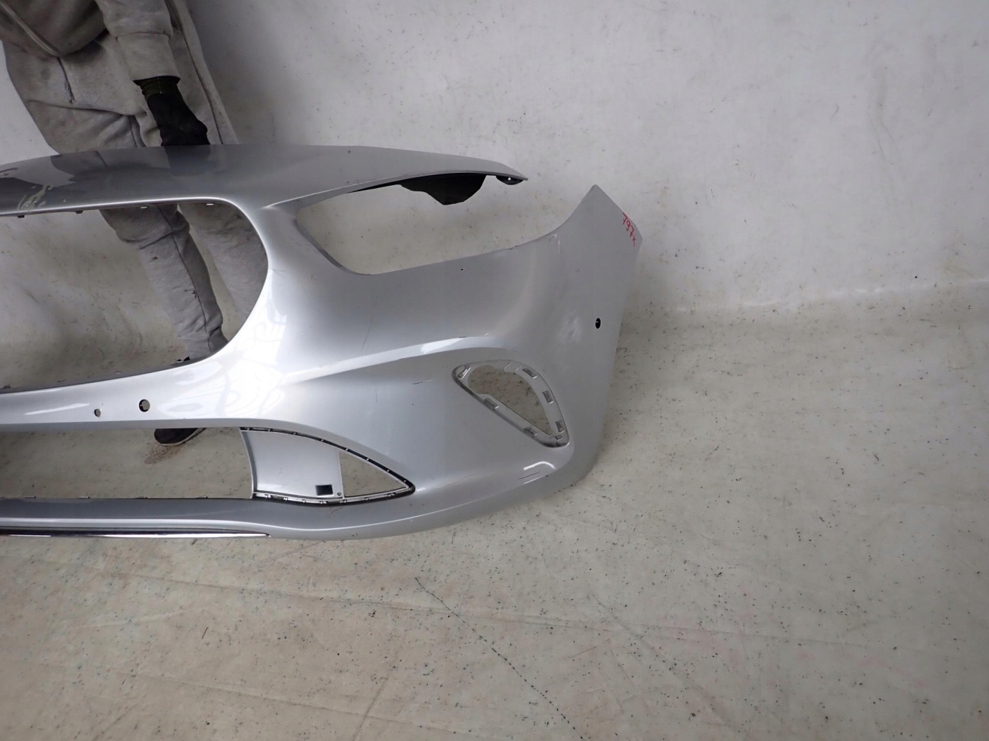MERCEDES B-KLASA III 3 W247 18-> bumper front front CHROM PDC