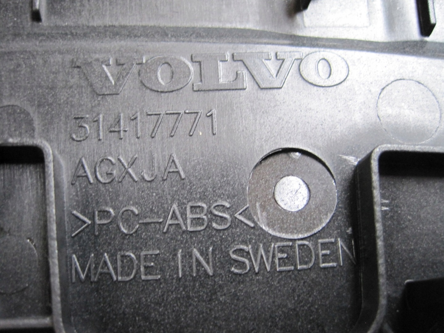frame cover consoles VOLVO XC60 31417771