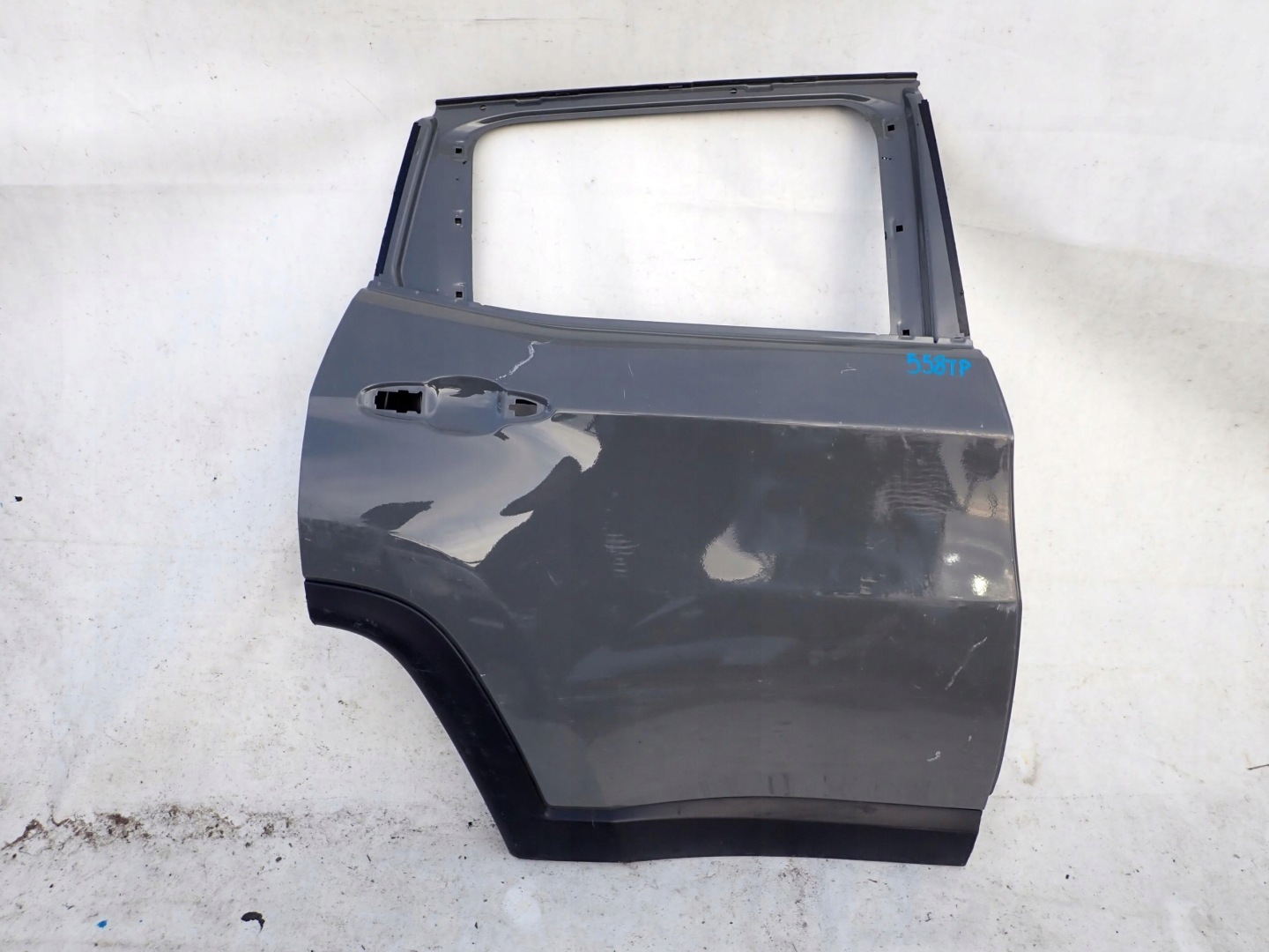 JEEP COMPASS II 2 16-> door rear part rear. right