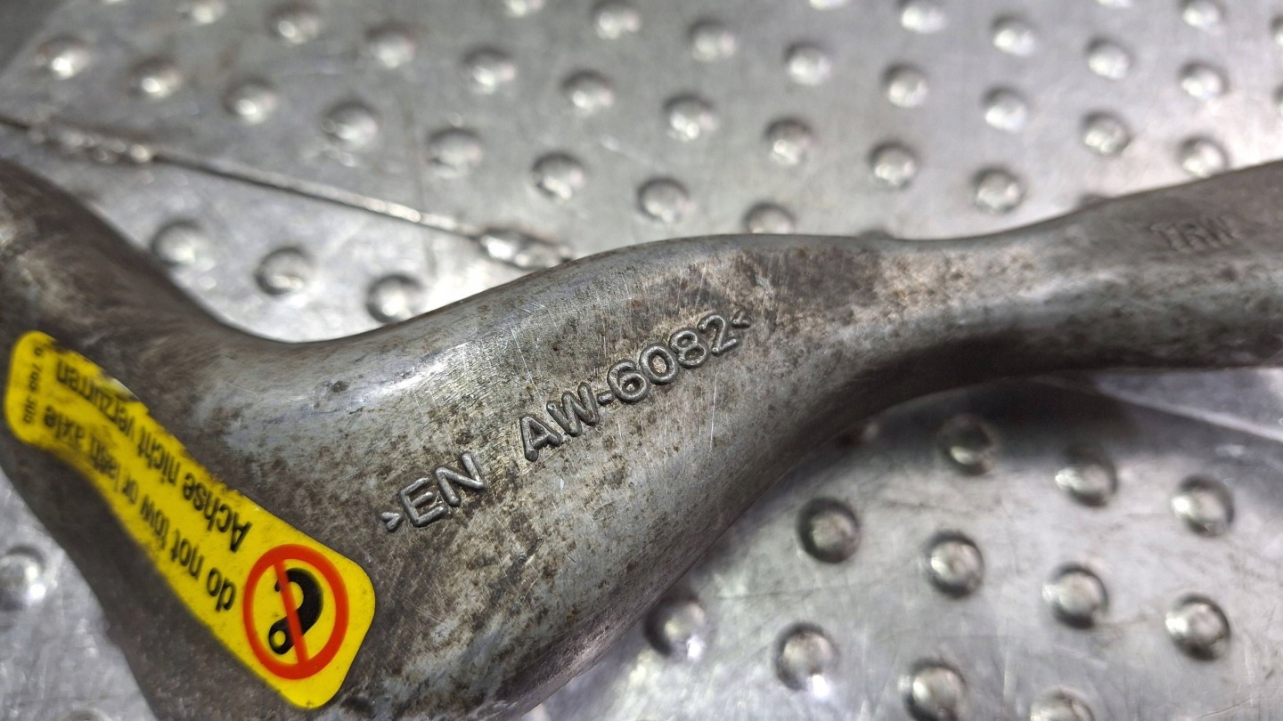 rameno ľavý predok 6763707 BMW E81 E82 E87 E88 E89 E90 E91 E92 E93 X1 E84