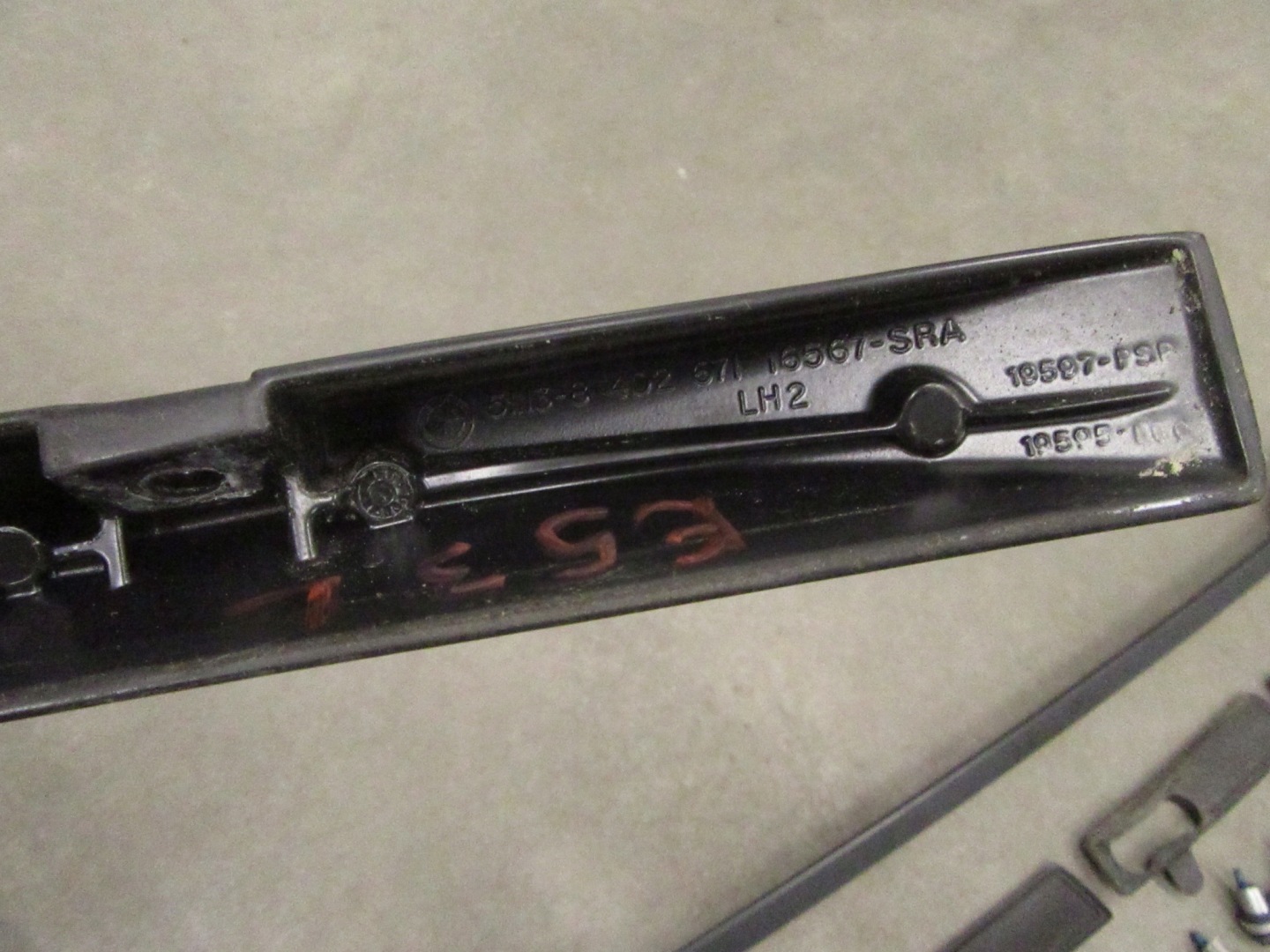 Barres de toit longitudinales Vis Fixation Poignées BMW e53 X5 KOMPLET