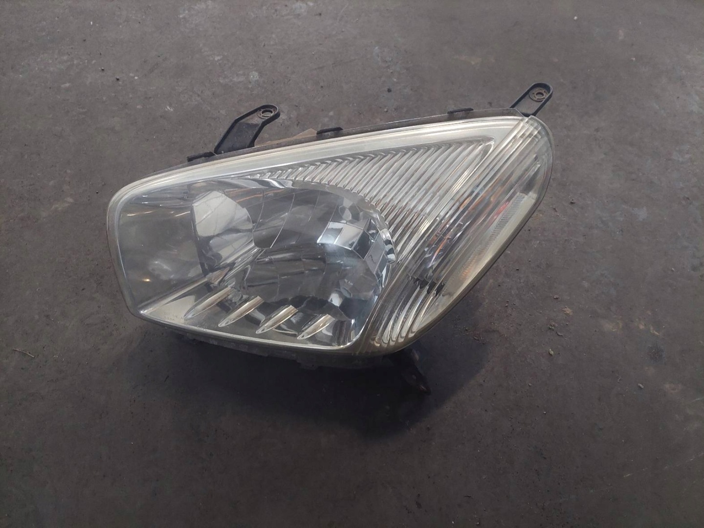 fender left front + light left front + tension belt upper sider TOYOTA RAV4 II 1D4