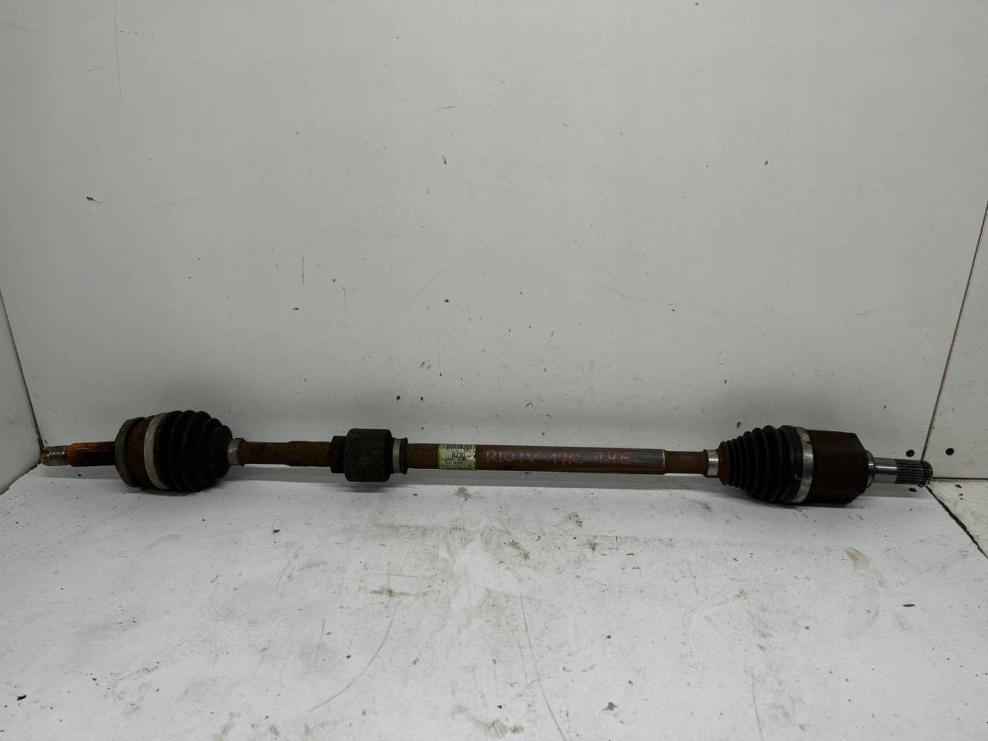 KIA RIO IV STONIC 1.4 16V semi-axis left 49500-H8300 2017