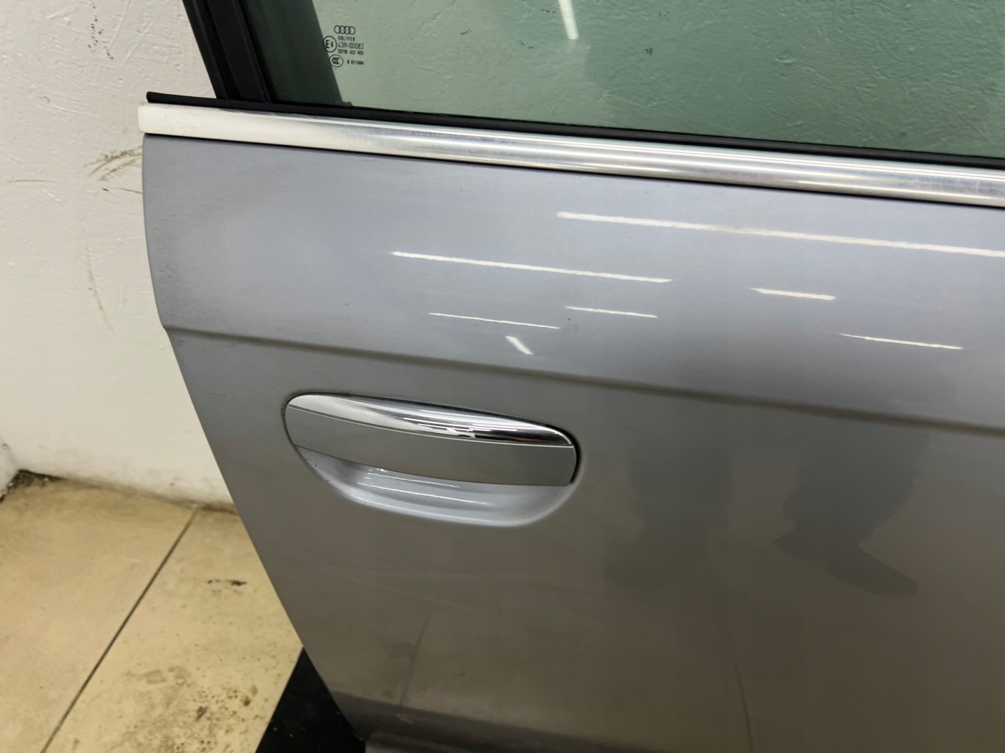 AUDI A6 C6 door front front right LY7J EUROPA complete