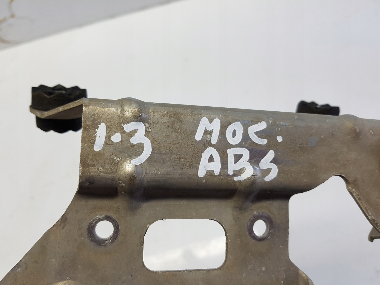 BMW I3 Support plaque pompy ABS 6852030