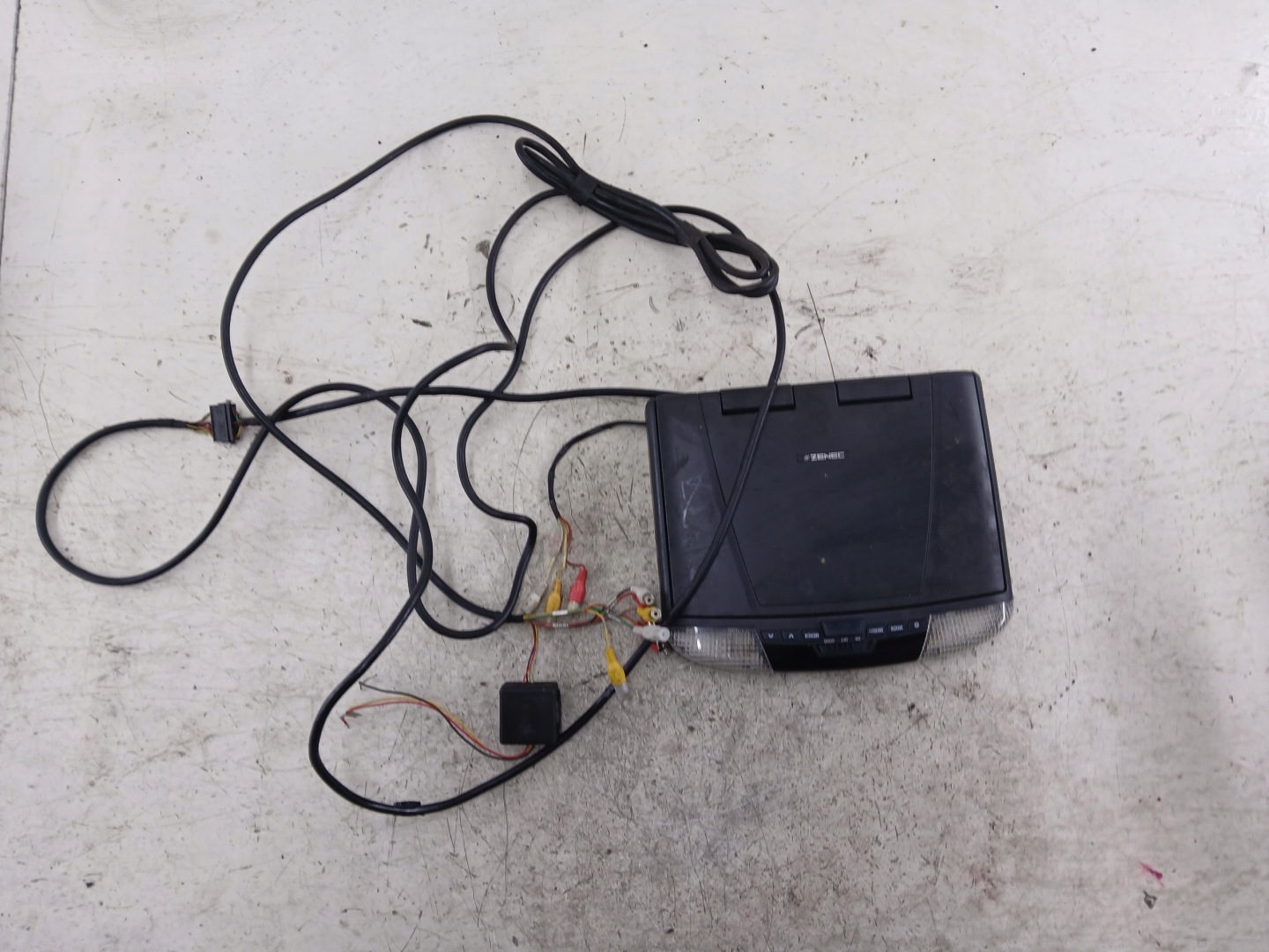 ZENEC RADIO SAMOCHODOWE 2 DIN EKRAN BLUETOOTH + ODTWARZACZ DVD SUFITOWY