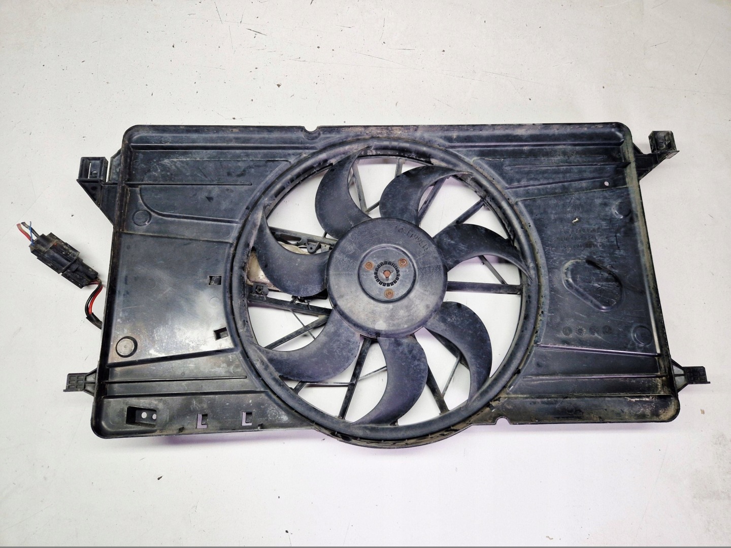 ventilátor chladiče FORD FOCUS MK2 C-MAX MK1 3M5H8C607UB