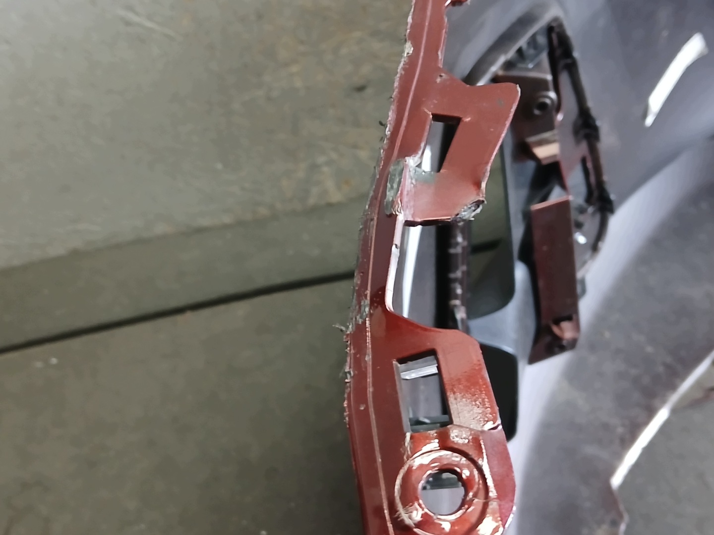 nárazník předek AUDI A6 C9 4P0