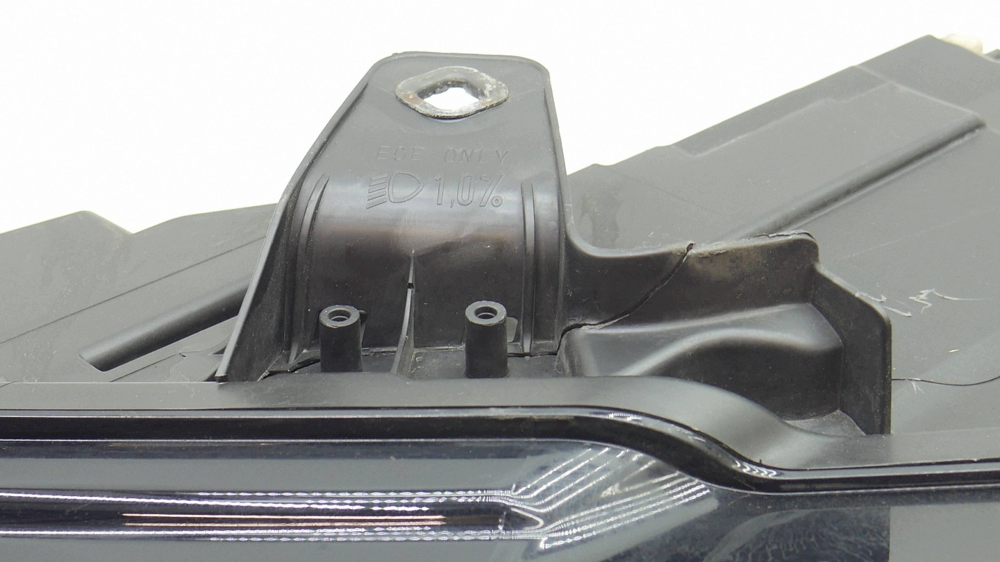 REFLEKTOR light left front left front BI-XENON AUDI A3 8V 8V0941031A UK