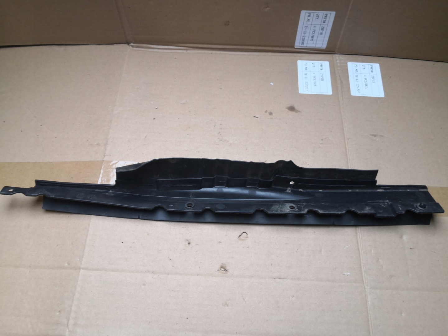 hangszigetelő sárvédöt jobb FORD MONDEO MK5