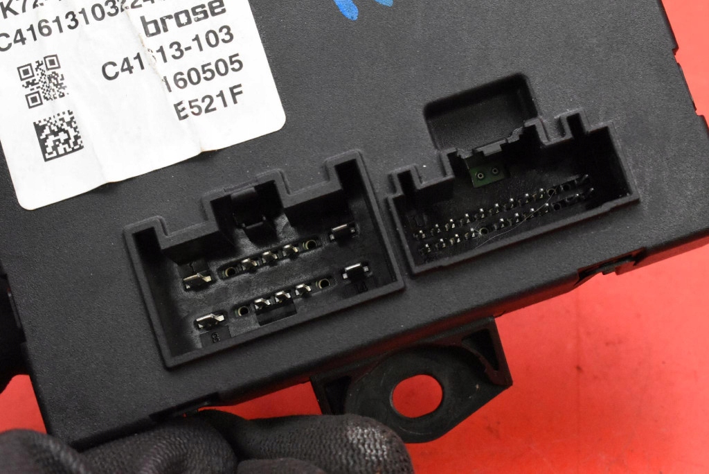 control unit module bonnet boot FK72-14B673-AD LAND ROVER DISCOVERY 5 V
