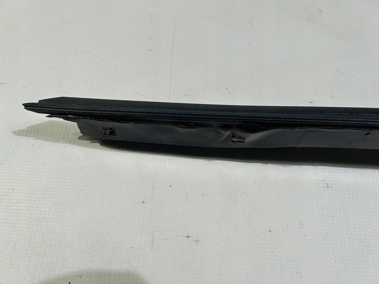 moulding windows cover slupka A left Ford Mustang 2015