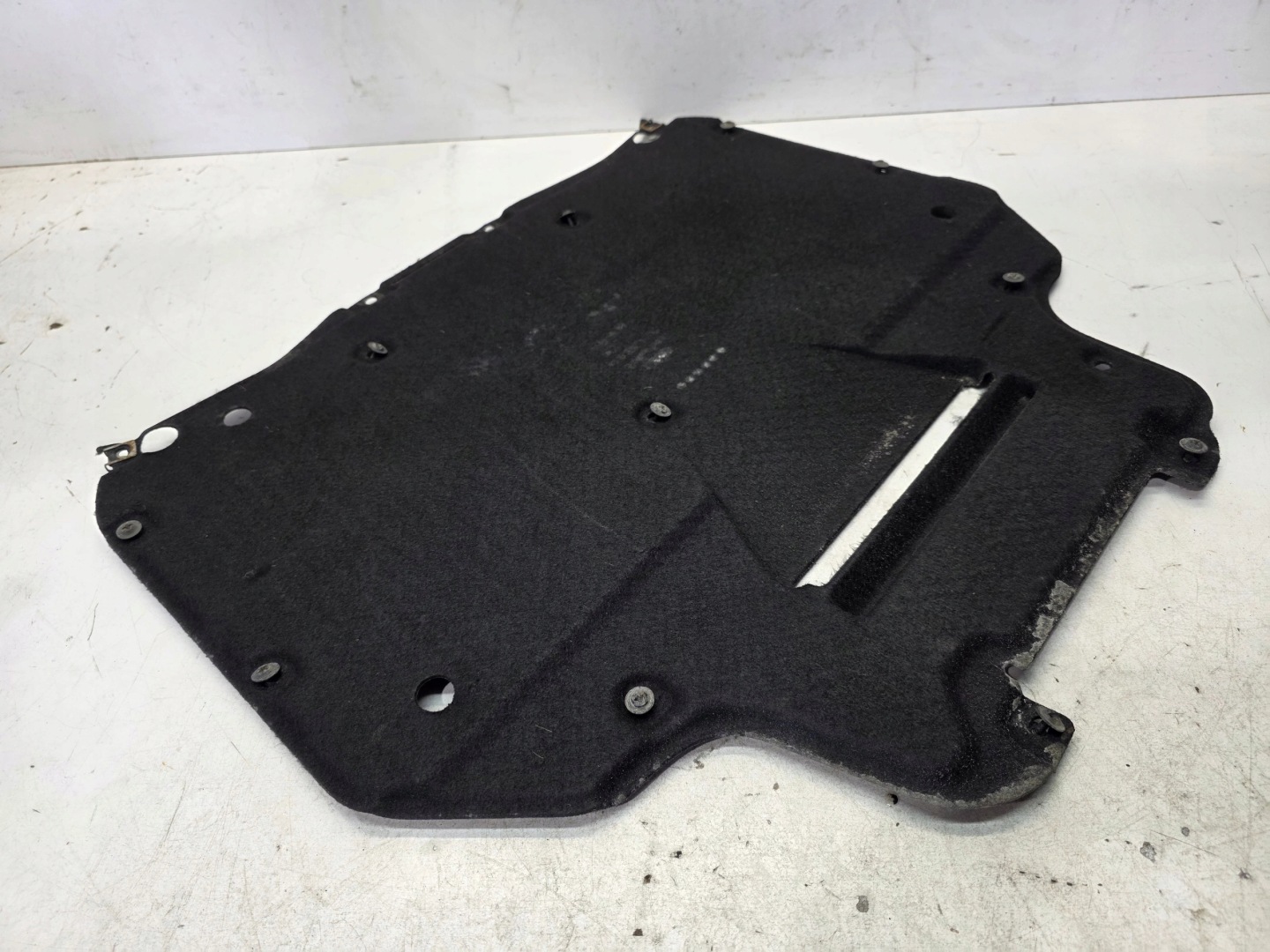 Blende Abdeckung abdeckung unter Getriebe AUDI Q7 4M 4M0825236Q