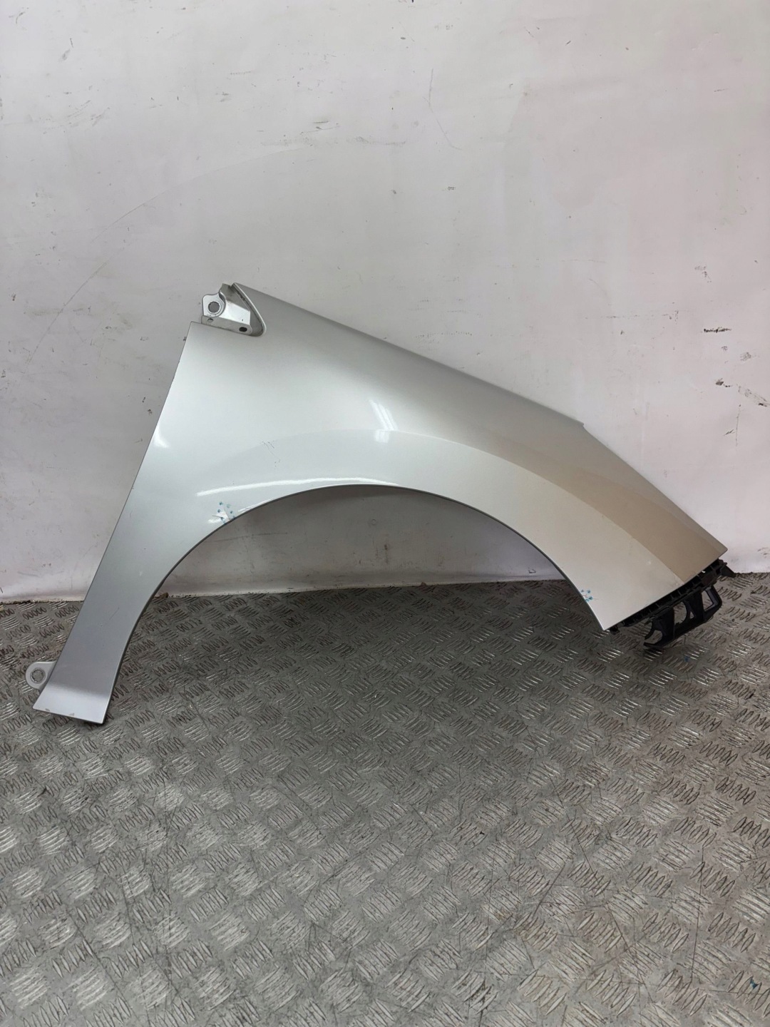 fender front front right PEUGEOT 308 07