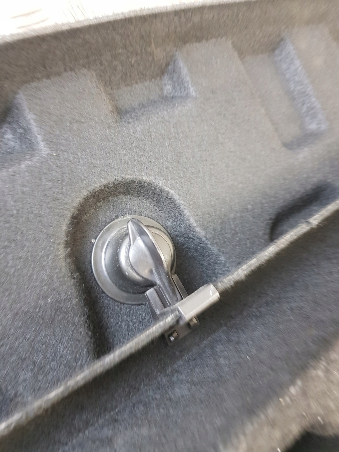 plato boot 5P0867769B + plato passenger compartment 5P0867134C SEAT ALTEA 05R
