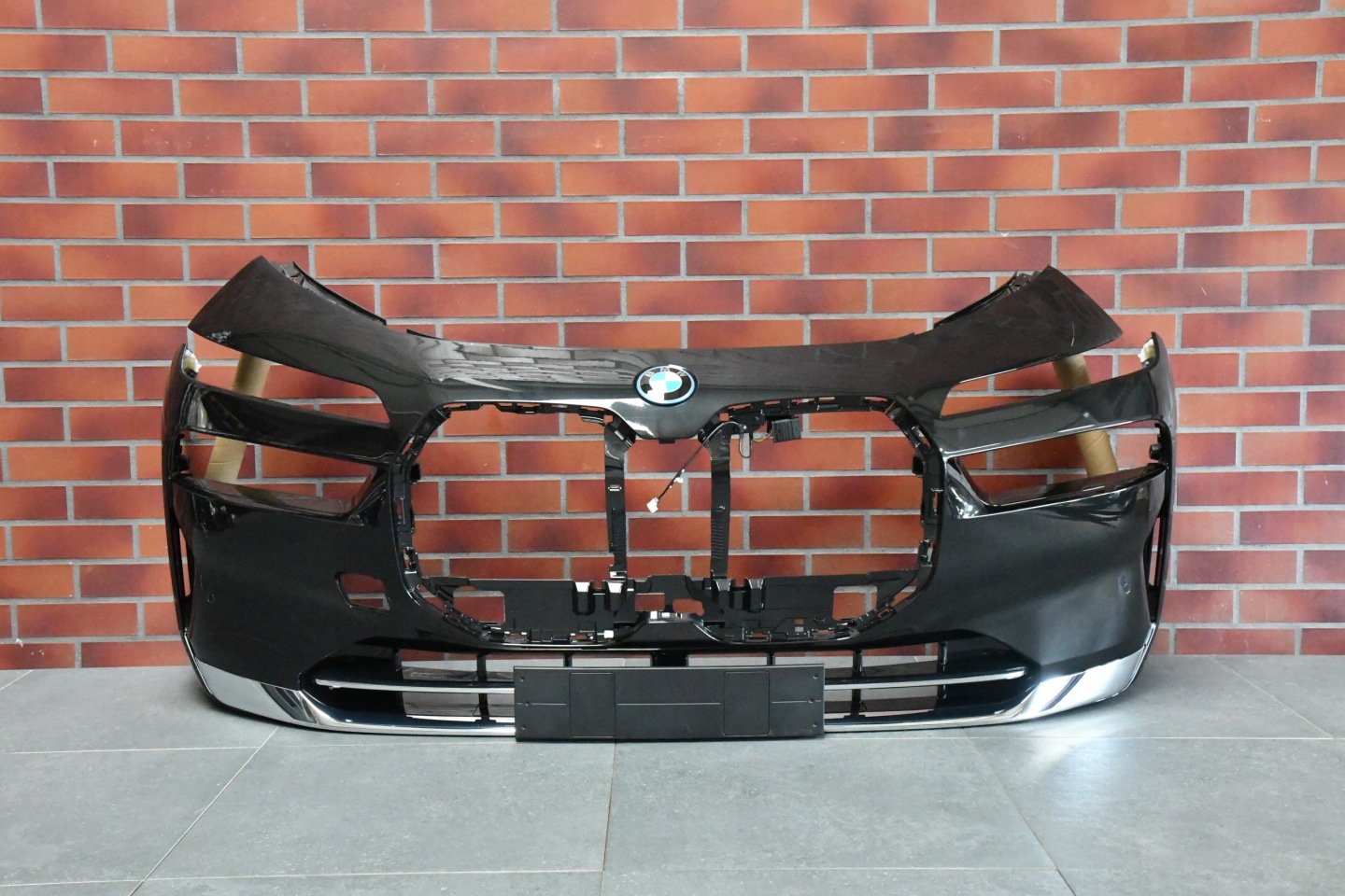 bumper front front BMW 7 G70 ZWYKLY 475 BLACK SAPPHIRE