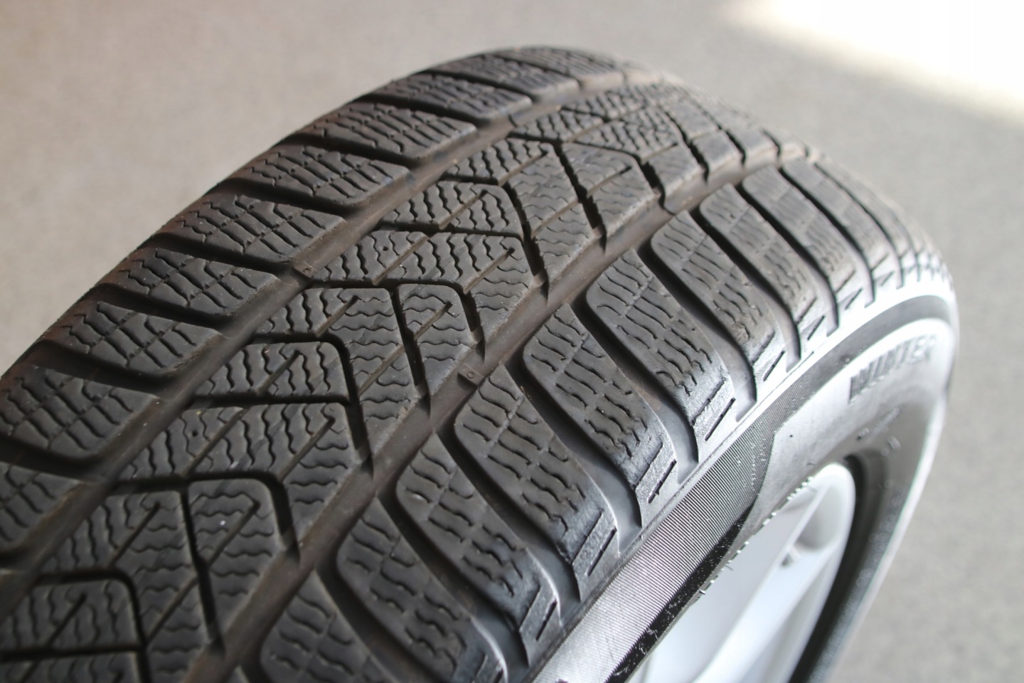 BMW G20 G21 wheels discs aluminium tyres winter PIRELLI 16"