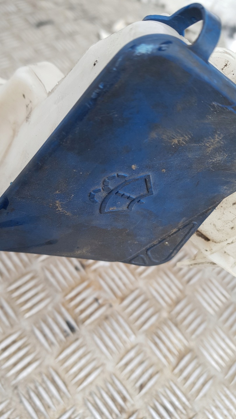 MERCEDES W211 washer fluid tank 2118602760