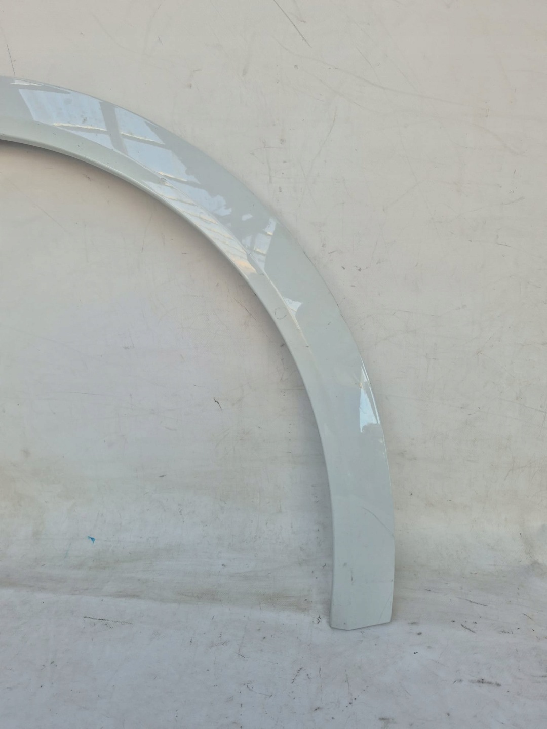 AUDI E-TRON 18- Moulage Couverture Aile Droite Avant 4KE853718F