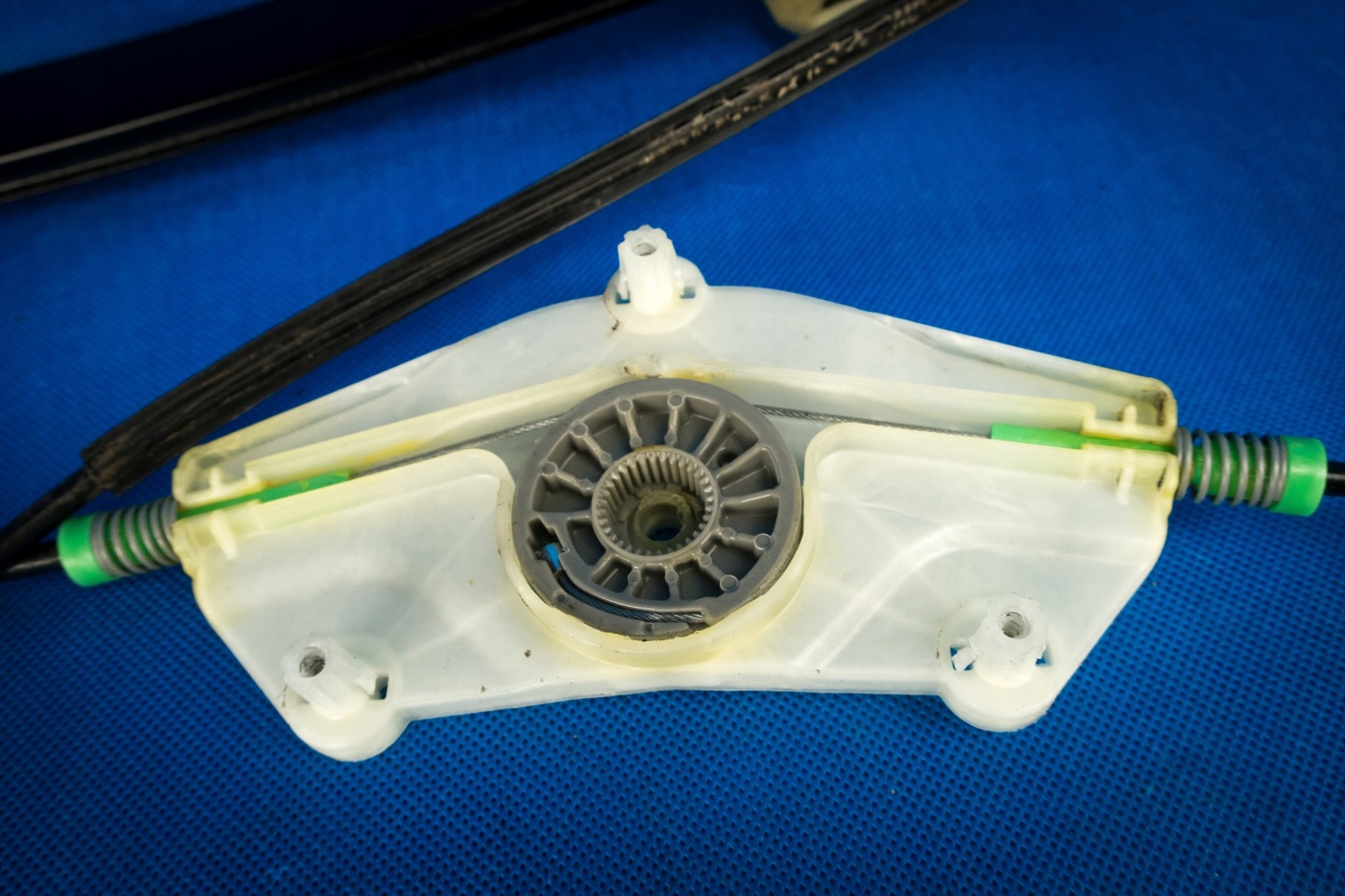 Mécanisme Mécanisme essuie glaces Arrière Audi A8 4H0839461B