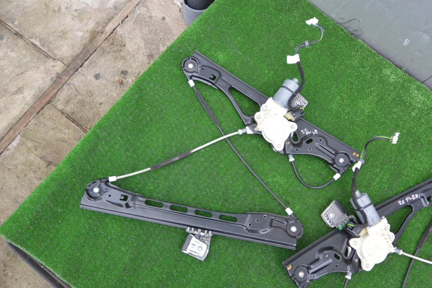 window regulator right left front mini motor MERCEDES-BENZ E-KLASA W211