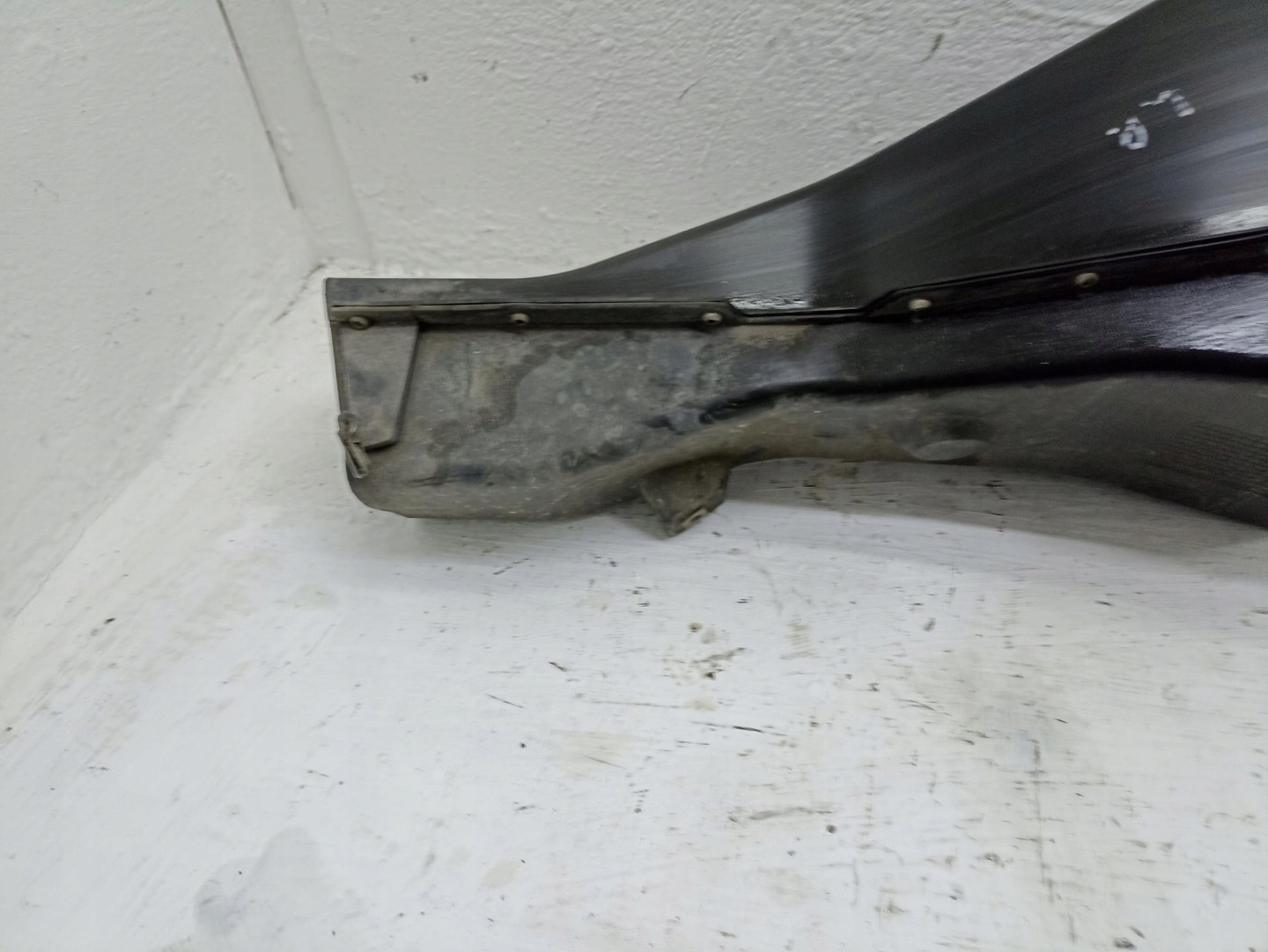 intake air drain left BMW X6 E71 / LCI 2159353
