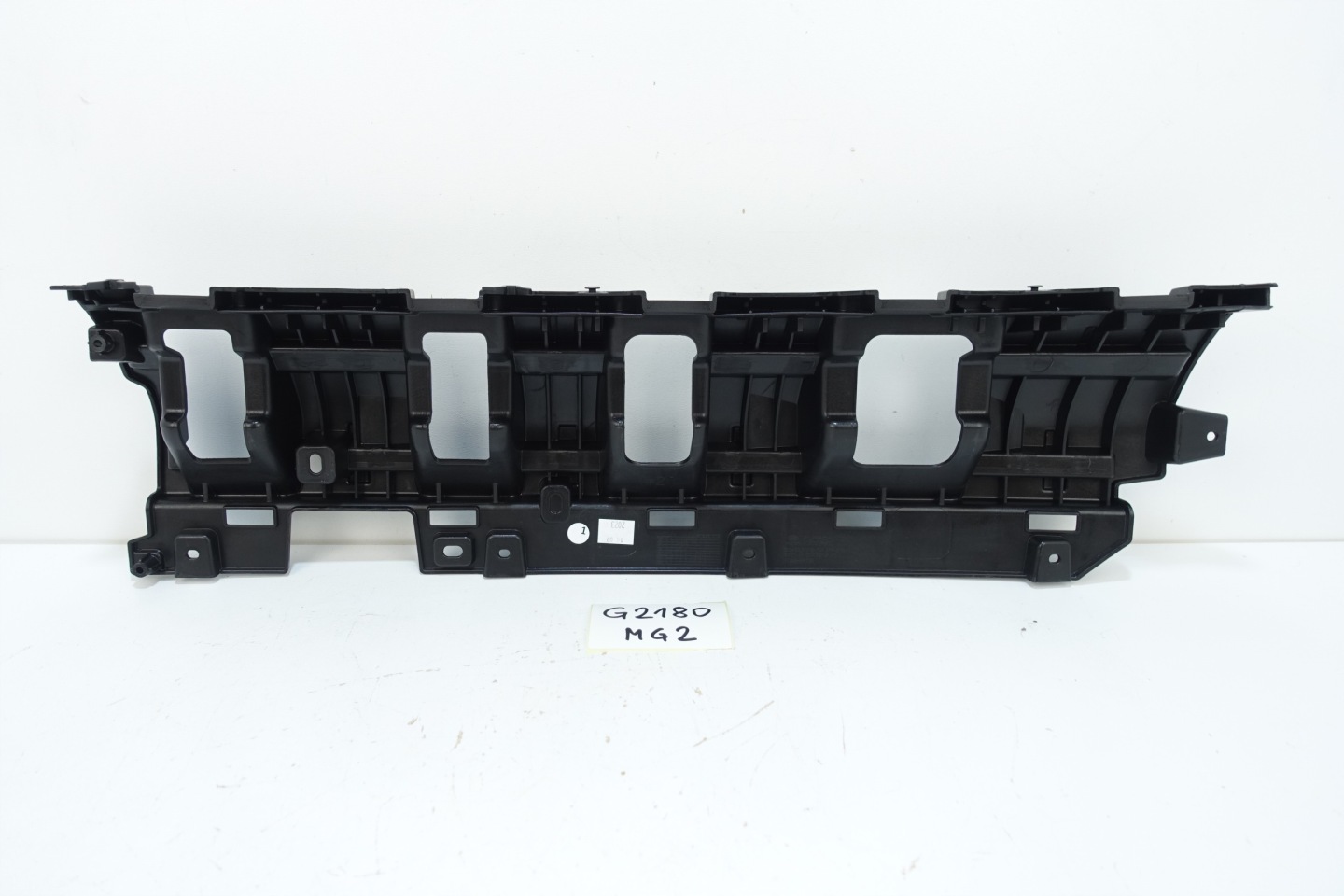 HYUNDAI KONA II EV 2023- Support Support plaque Pare choc Avant 86535-HF700