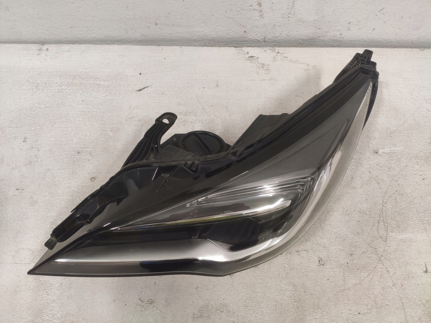 OPEL ASTRA K 2016 Licht vorne links ANGLIK