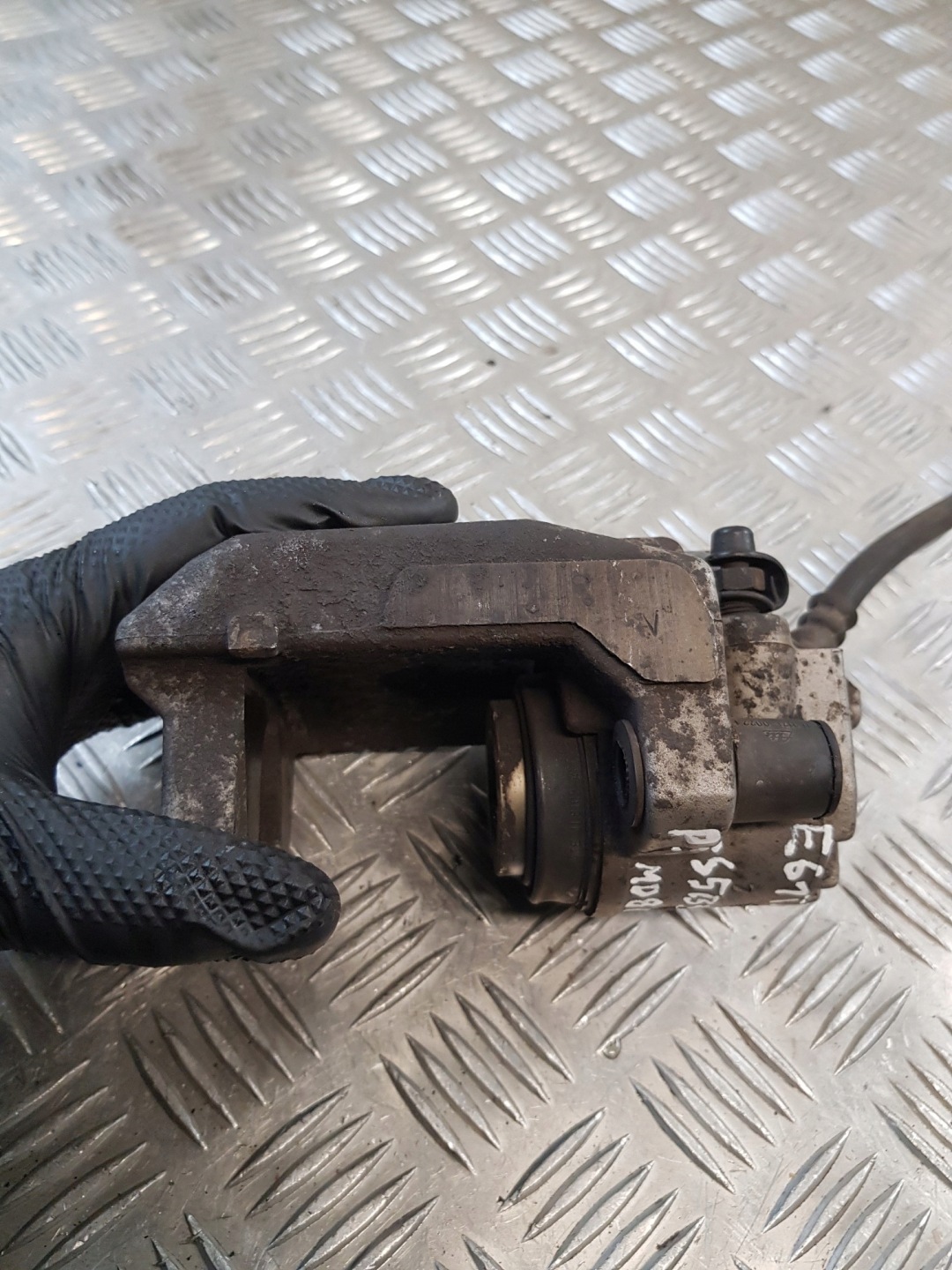 caliper brake right rear part 42/20 BMW E61 2.5D 04R