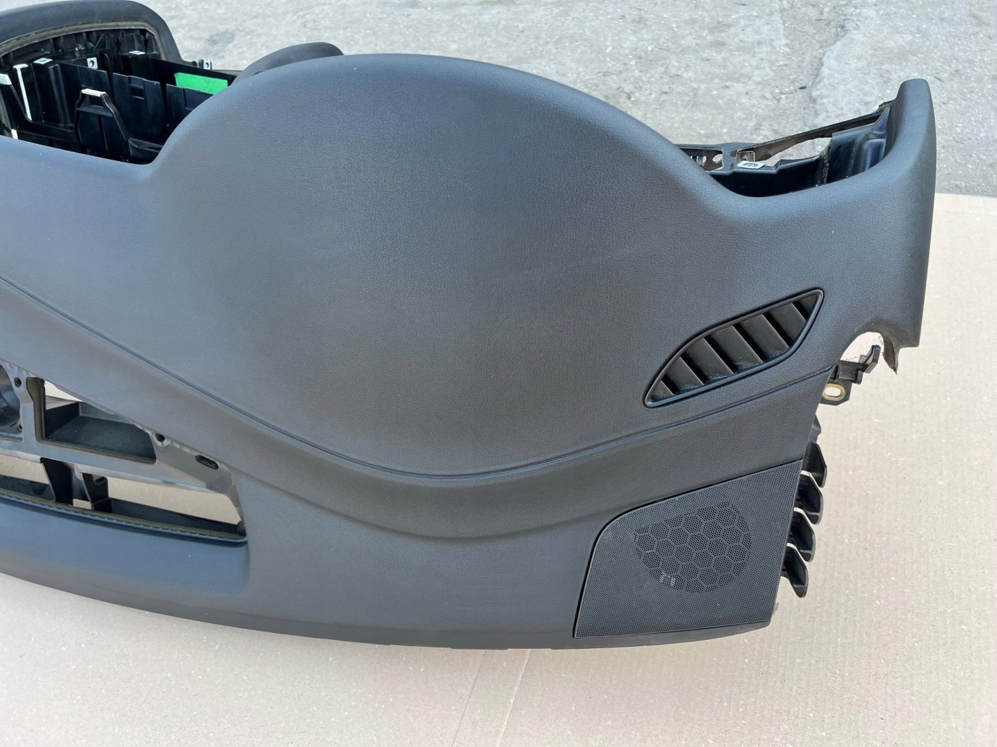 AUDI A4 B8 A5 8T dashboard instrument panel console cockpit black EUROPA original