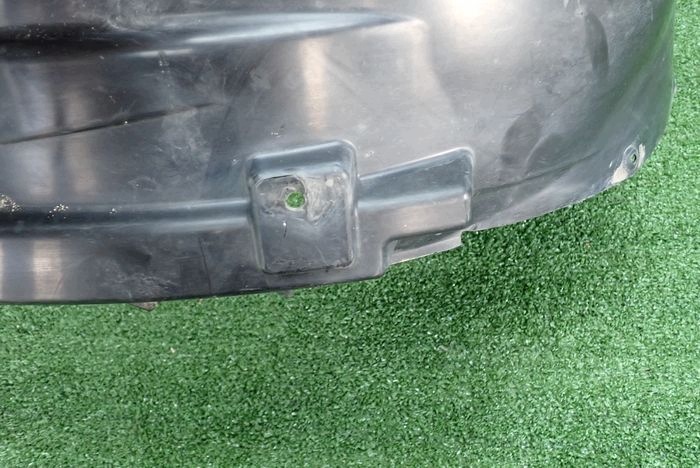 VOLVO XC60 II 16- mudguard right front