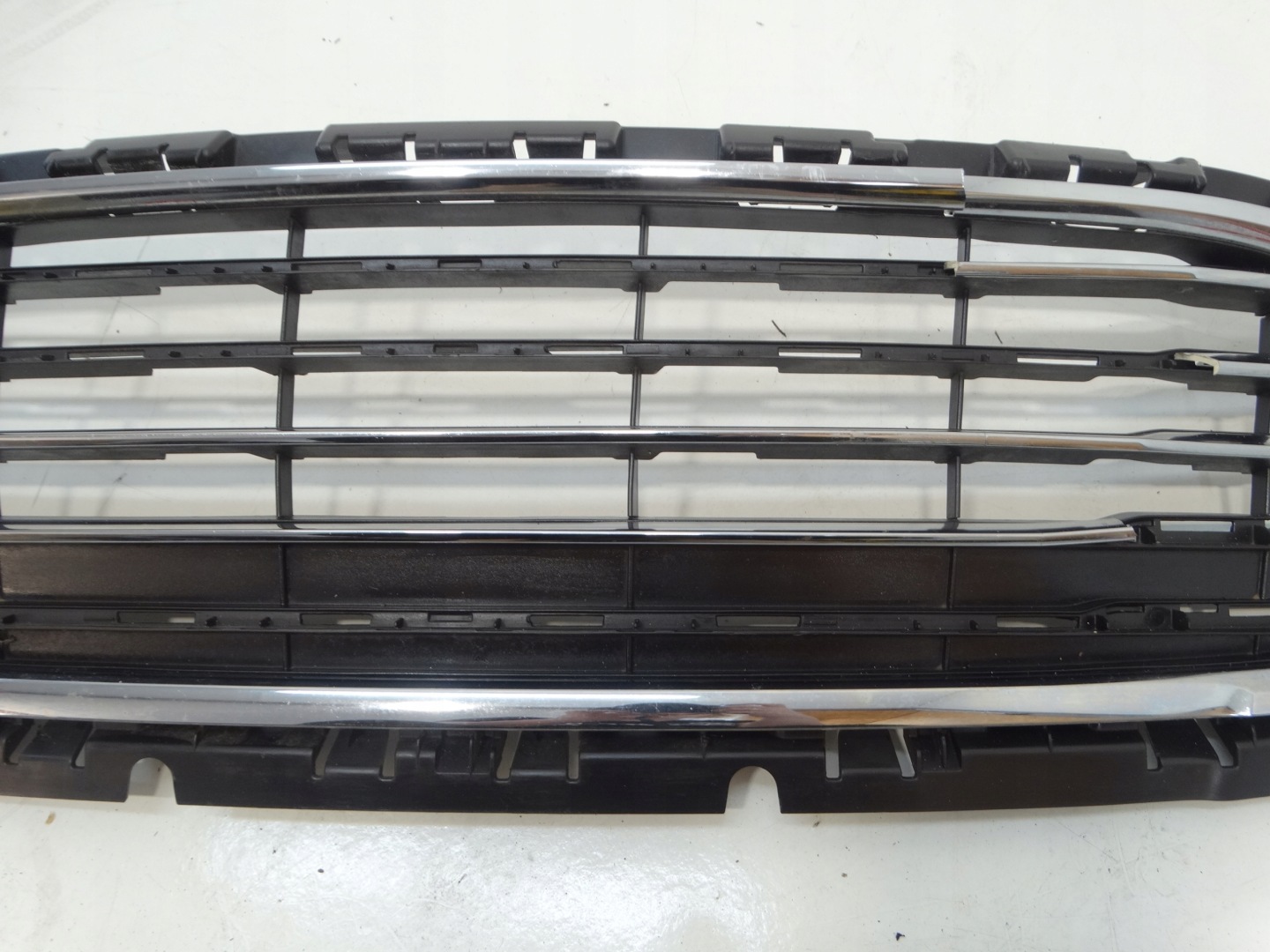 grill grille radiator front FORD FIESTA MK8 H1BB-8B271-B1