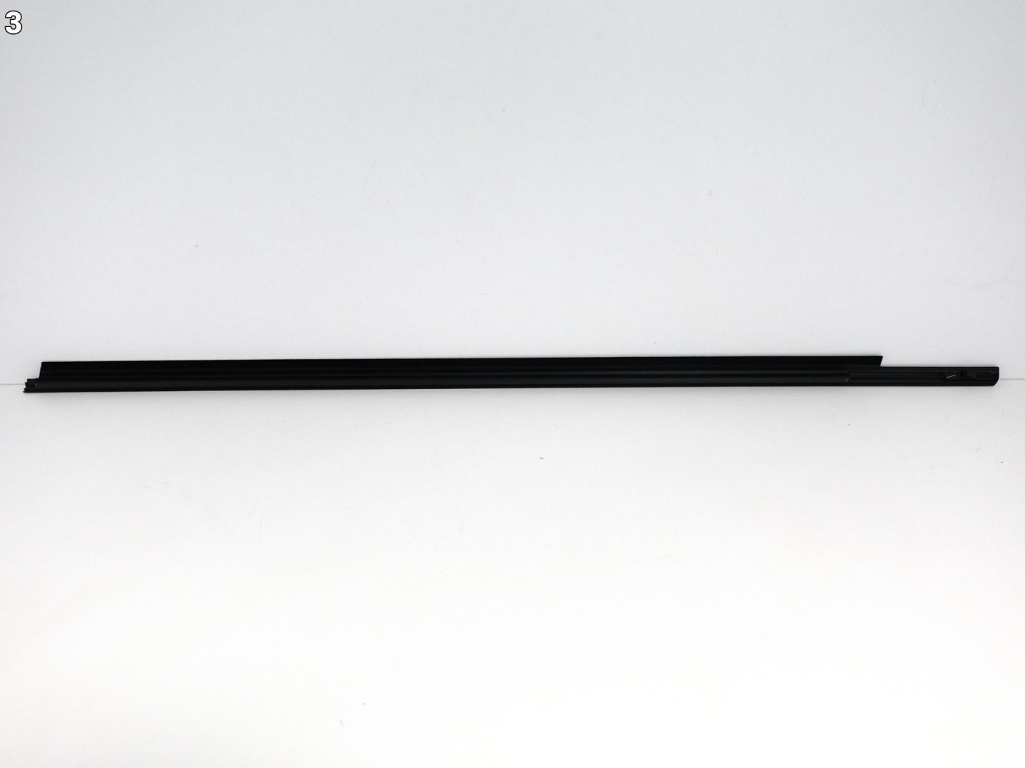 TOYOTA YARIS IV 4 19- moulding dust windows right front CHROM