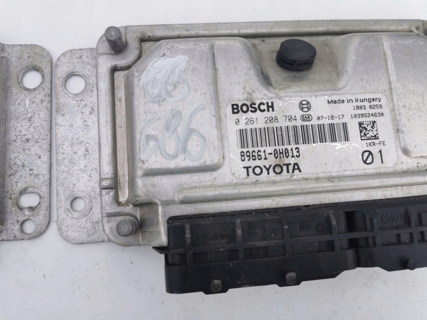 PEUGEOT 107 1.0B 89661-0H013 0261208704 computer E