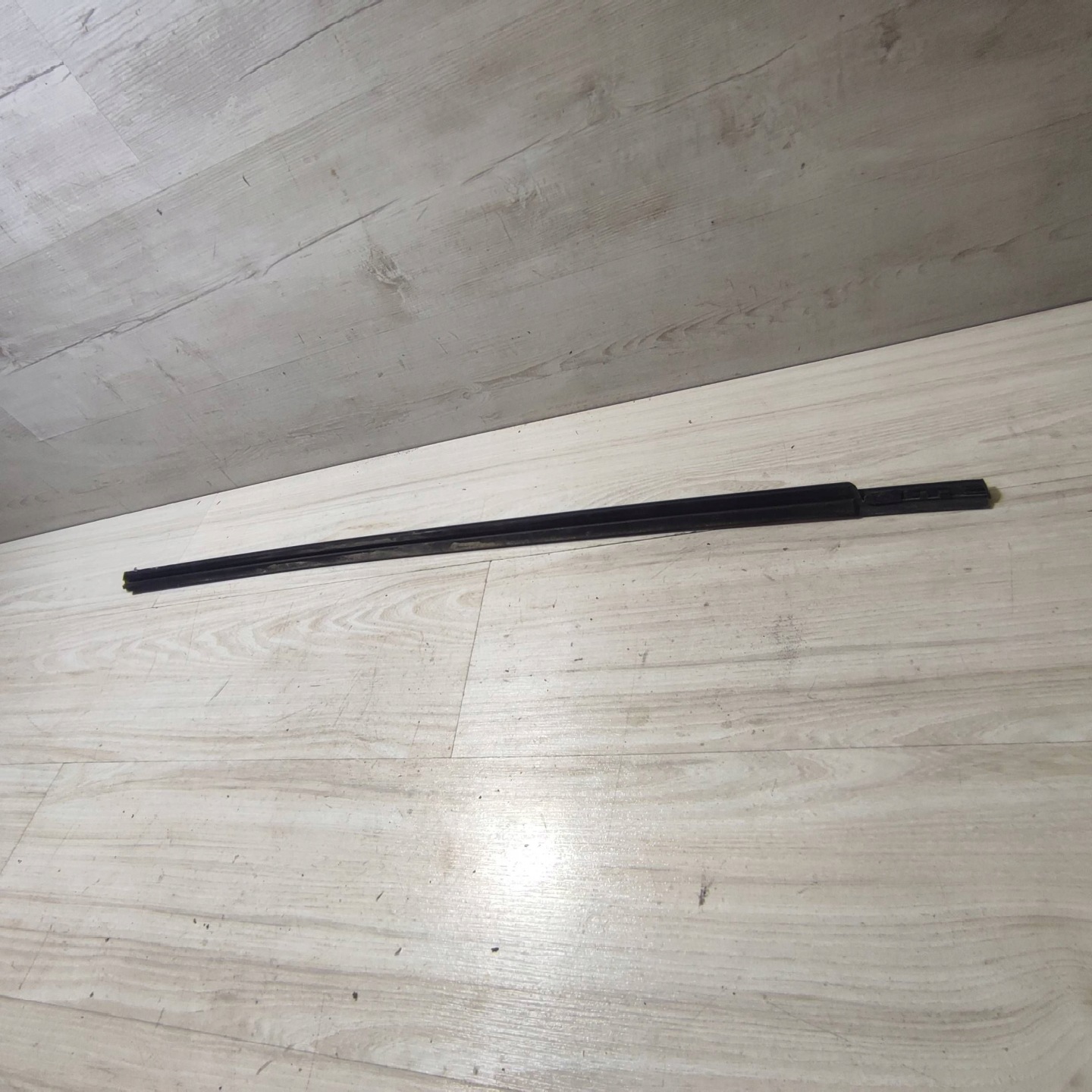 Prowadnica windows door przednich front side left Hyundai i20