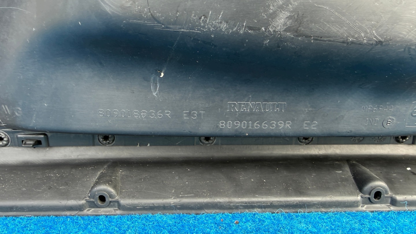 RENAULT CLIO 4 IV upholstery side door left front 809018936R KP4/99AC