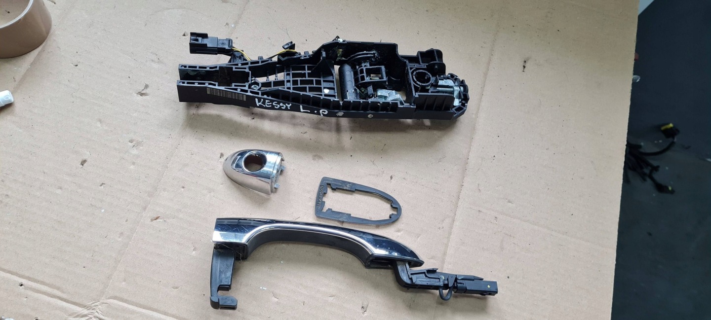 Maserati Quattroporte VI handle door left left front front CHROM