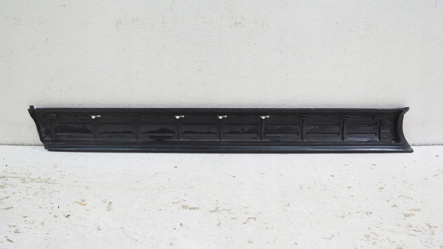 Porsche Cayenne moulding door right front 7L5837788