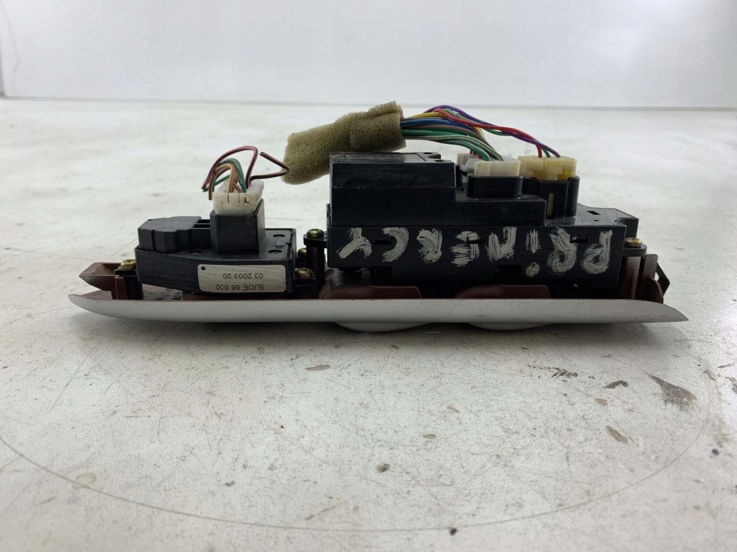 MAZDA PREMACY I PANEL SZYB bal eleje CB8166350A