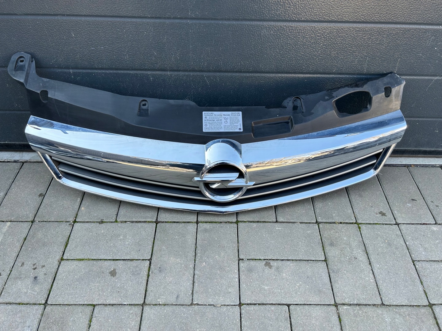 OPEL ASTRA H III LIFT 07- GRILL GRILL