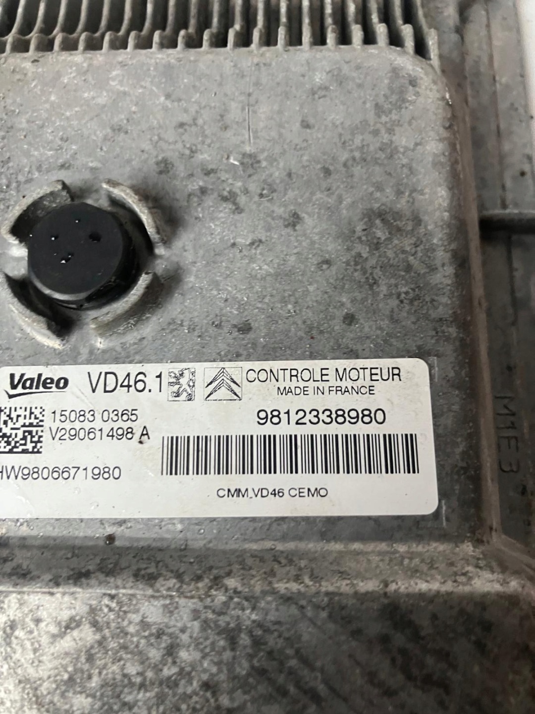 computer control unit of the engine 1.2 THP 9812338980 9806671980
