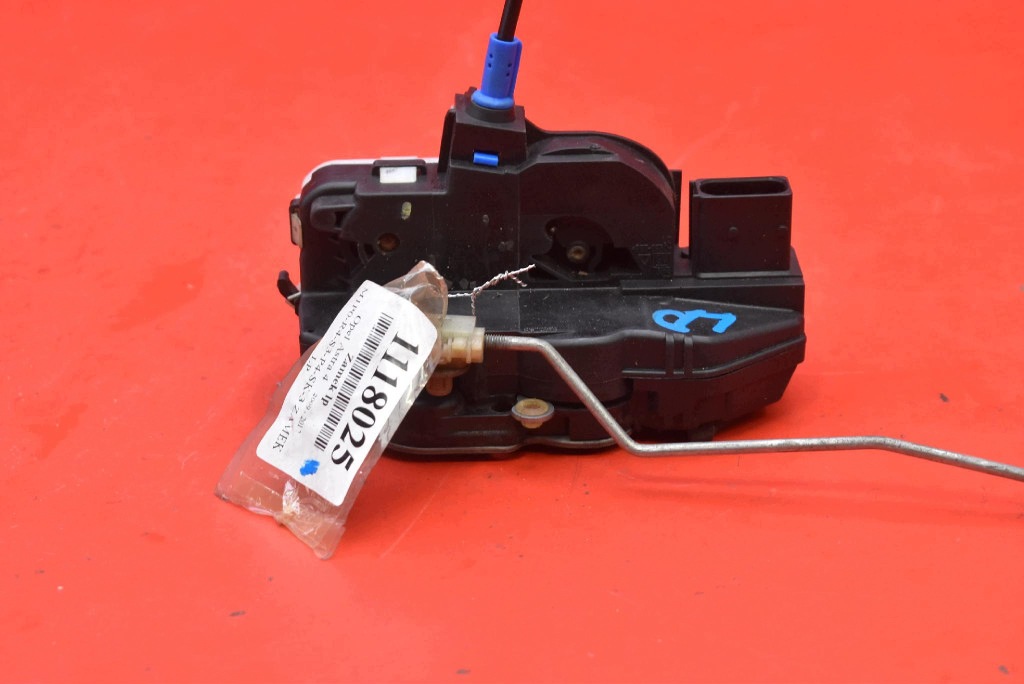lock door left front front EU 3023881 OPEL ASTRA 4 IV J 5D HB 09-12