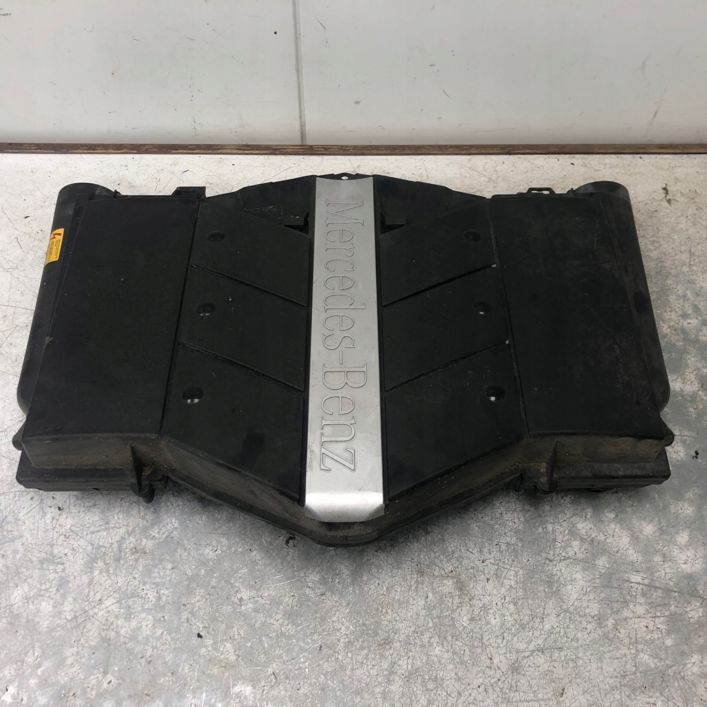 Abdeckung Blende Abdeckung DES MOTORS MERCEDES A1120940004