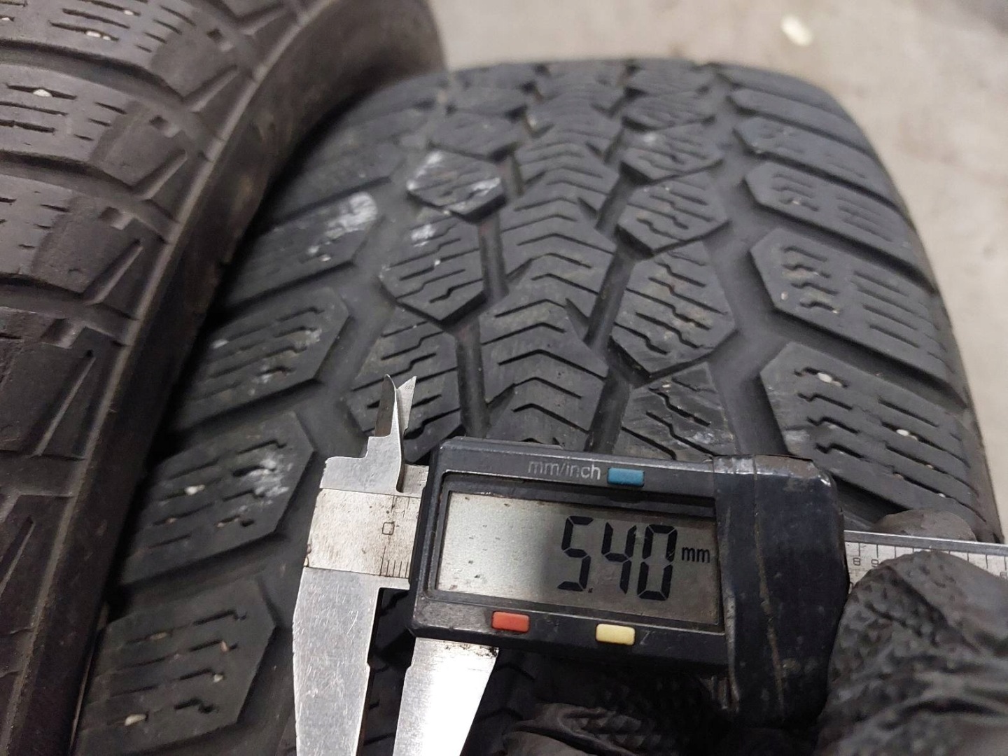 tyres winter 2 SZT 195/60R15 2009R VIKING SNOWTECH